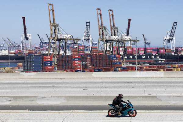 弘益配资 关税大限逼近美印谈判陷胶着 多国面临关税压力